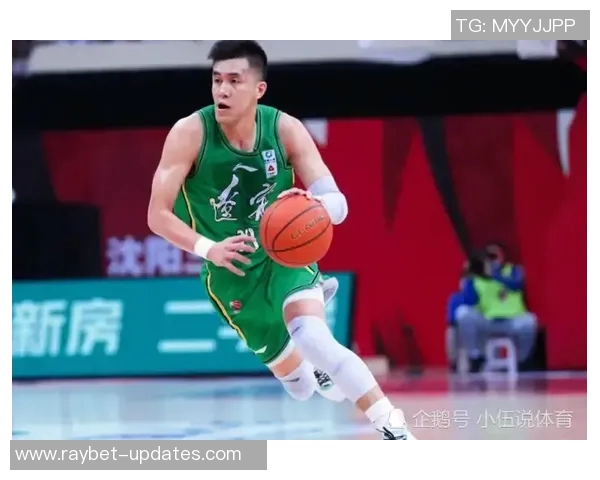 姚明在邦后面展现篮球巨星风采与中国体育的辉煌历程