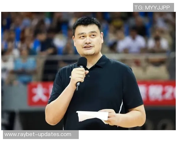 姚明首位翻译的故事与NBA文化交流的深远影响