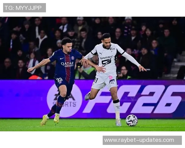 西甲激战曼城与巴黎圣日耳曼战平0比0绝杀瞬间引发全场热议