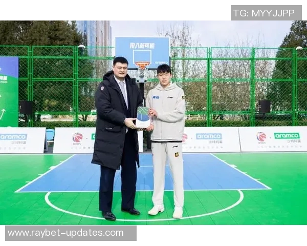 鲁尔邓姚明三位篮球巨星的传奇故事与他们对中国篮球的深远影响