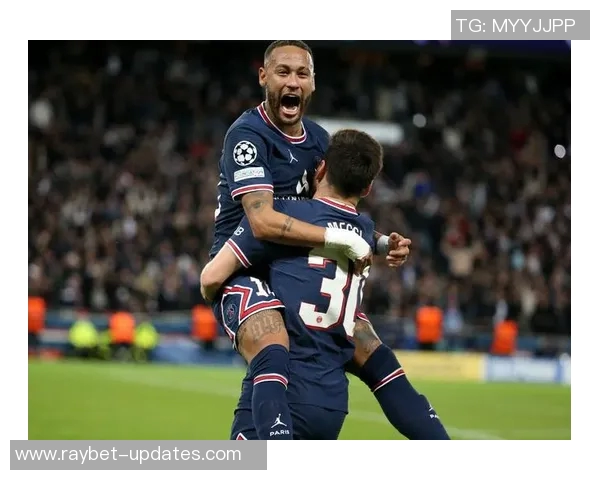 英超精彩对决AC米兰险胜巴黎圣日耳曼引发全场狂欢