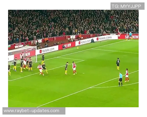 友谊赛精彩对决曼联与莱比锡战成平局绝杀瞬间引发全场热烈反响 友谊赛精彩对决曼联与莱比锡战成平局绝杀瞬间引发全场热烈反响