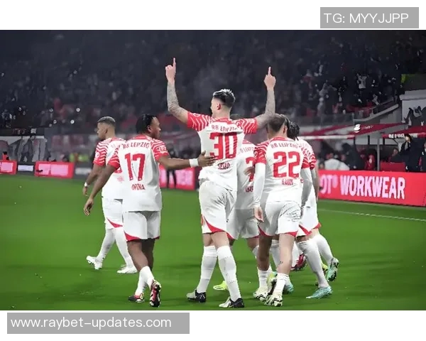 世界杯激战莱比锡与巴萨0比0平局红牌事件引发全场热议