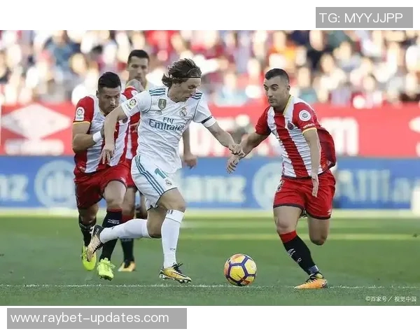 中超精彩对决马竞大胜波尔图引爆全场激情瞬间